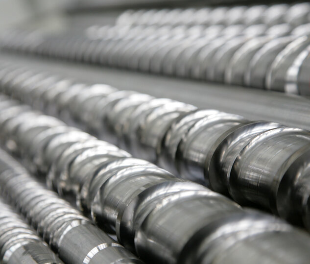 RÜBIG: Schnecken & Spindeln – Nitrieren in der Spritzgussindustrie